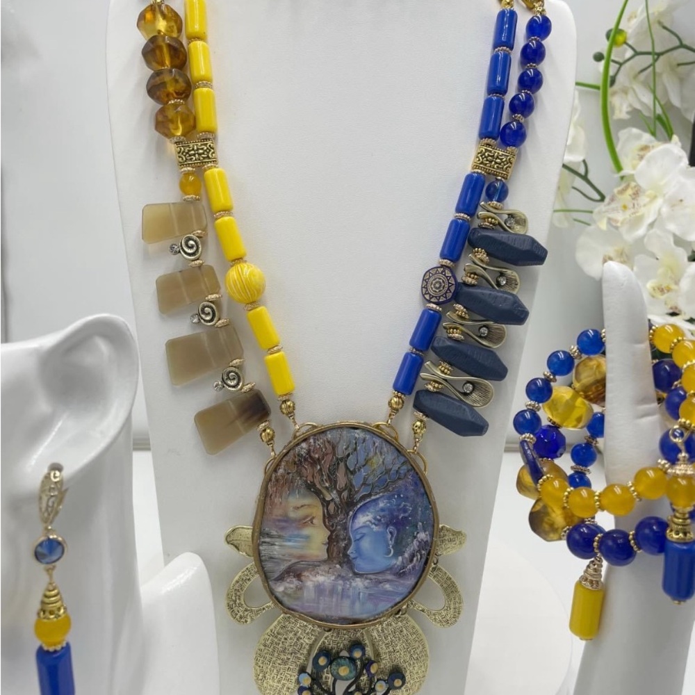 Vibrant Blue and Yellow Beaded Necklace with Artistic Pendant. New.